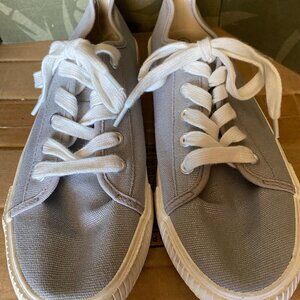 GUC~.cat n jack grey lace up sneakers sz 5